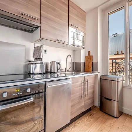 Downtown, Spacious & Cozy Lejlighed Puteaux